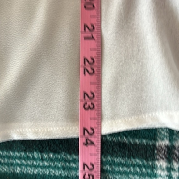 Hem & Thread Women’s Ivory Sleeveless Blouse With Lace Size Large NWT - Picture 7 of 9